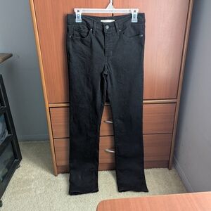 Levi's 314 Shaping Straight black jeans size W27 L32
